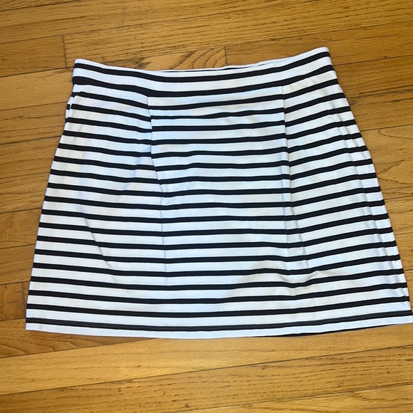Tommy Hilfiger mini skirt size Large, 2 side pockets, 92% cotton - Picture 1 of 6
